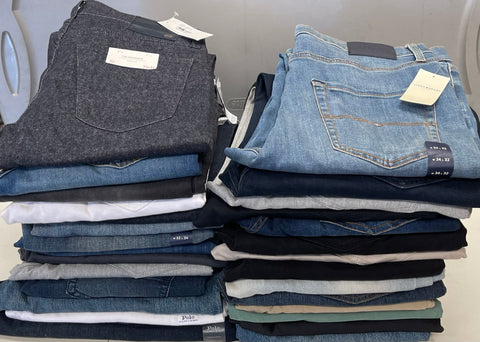 Lot of 28 Men's High End Jeans Lucky Brand, Polo, True AG Je